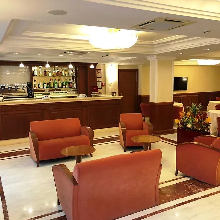 酒店 Ristorante Rossemi 3*